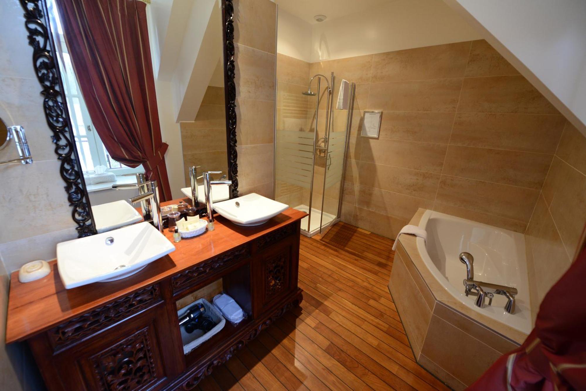 Chateau Du Boisniard Hotel
